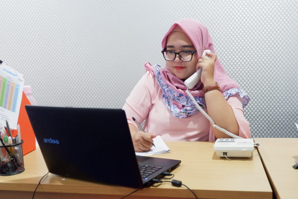 les privat, jasa les privat, guru les privat