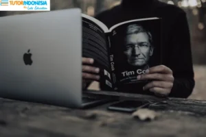 perbedaan autobiografi dan biografi
